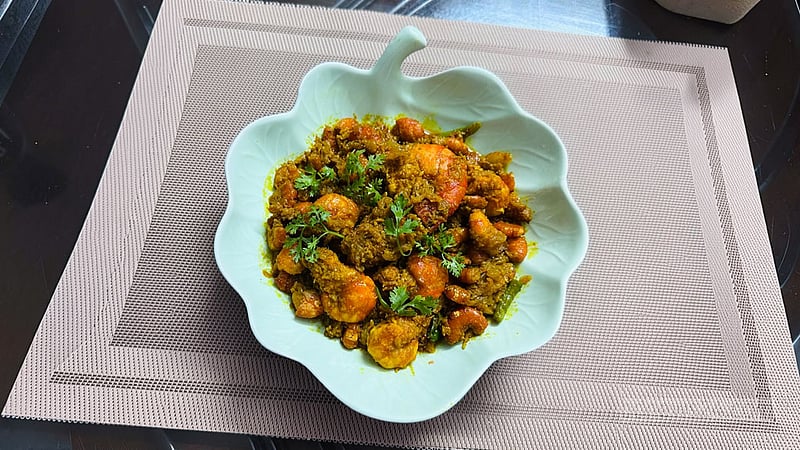 দেশি চিংড়ি মাছের মুখরোচক ভুনা