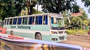 চাকসুর আন্দোলনের মুখে চালু হল চক্রাকার বাস