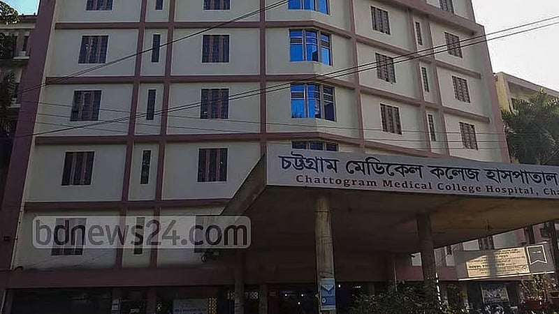 চট্টগ্রামে নিজ বাসা থেকে ১ জনের রক্তাক্ত লাশ উদ্ধার