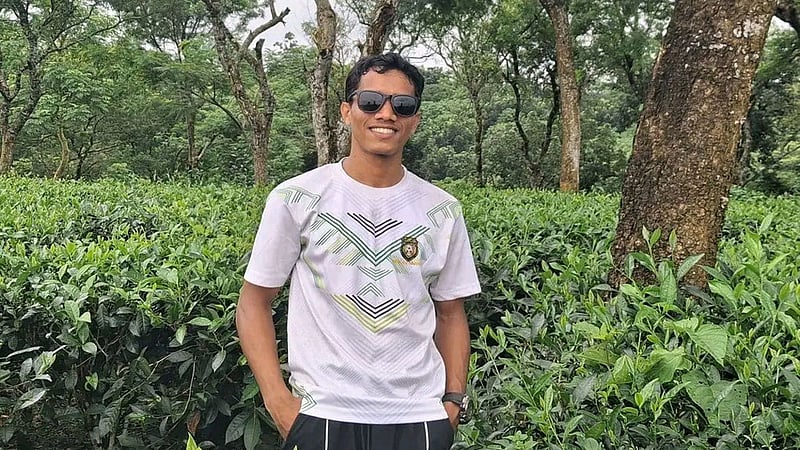 ব্যানার লাগাতে গিয়ে বিদ্যুতায়িত হয়ে চবি শিক্ষার্থীর মৃত্যু