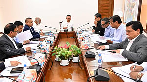 ডেঙ্গু ঠেকাতে পরিচ্ছন্নতা ও জনসচেতনতা অভিযান জোরদারের নির্দেশ প্রধানমন্ত্রীর