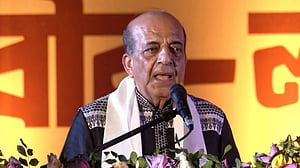 বিভাজনকারীদের সঙ্গে লড়াই করা উচিত হবে না: দীনেশ ত্রিবেদী