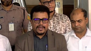 আসিফকে ‘টার্গেট’ করে অনুসন্ধান শুরু হয়নি: দুদক সচিব