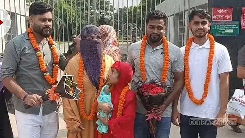 নুসরাত হত্যা: কারাগারেই জন্ম-বেড়ে ওঠা, মুক্ত বাতাসে ৭ বছরের শিশু মোবাশ্বেরা