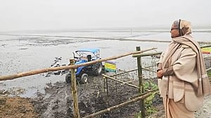কী কী সম্পত্তি আছে শেখ হাসিনার?