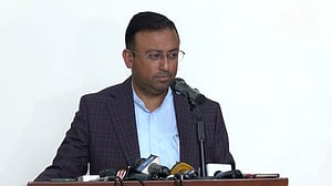 খালি ভারত ভারত করলে দেশের খাবার কখন খাবেন, প্রশ্ন হুমায়ুনের