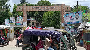 যশোরে বাসের ধাক্কায় মোটরসাইকেল চালকসহ নিহত ৩