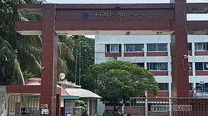 ঝালকাঠিতে শাবলের আঘাতে ফার্মেসি ব্যবসায়ীর মৃত্যু, স্ত্রী আটক