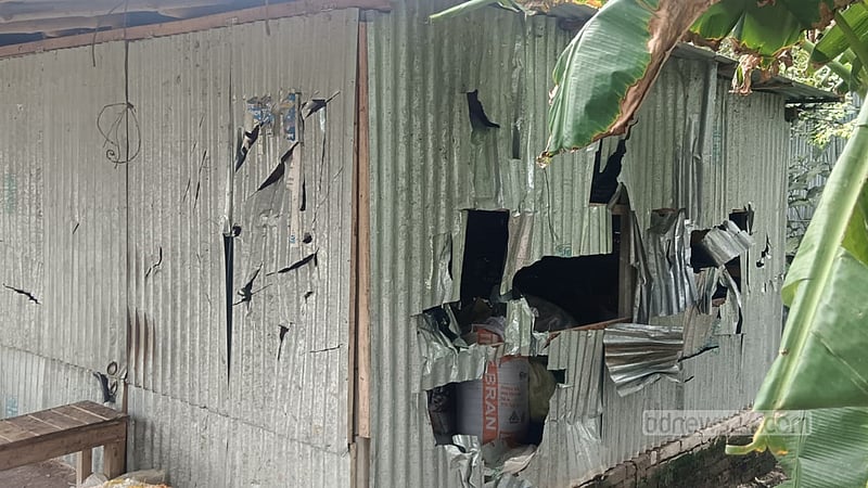 ঝিনাইদহে আধিপত্য বিস্তার নিয়ে দুদল গ্রামবাসীর সংঘর্ষ, আহত ১০