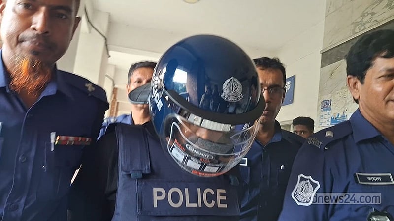 পুলিশের এসবি সদস্যকে পিটিয়ে হত্যা: প্রধান আসামি জহুরুল ৫ দিনের রিমান্ডে