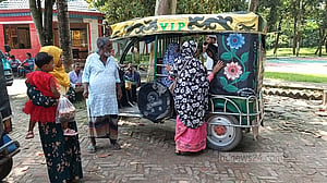 শ্বশুরবাড়ি থেকে ফেরার পথে নিখোঁজ, পরদিন আখক্ষেতে মিলল রক্তাক্ত লাশ