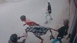 কেরাণীগঞ্জে যুবককে কুপিয়ে, গুলি করে হত্যা