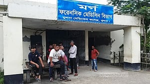 খুলনায় মোটরসাইকেলে এসে গুলি করে শ্রমিককে হত্যা