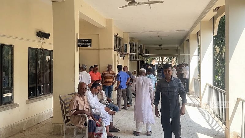 মাদারীপুরে হত্যা মামলায় ৩ ভাইয়ের যাবজ্জীবন