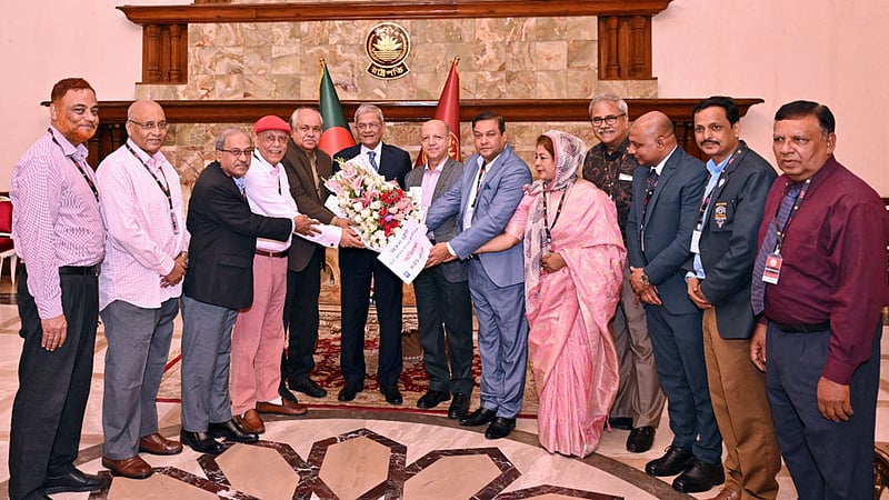 রাষ্ট্রপতির সঙ্গে জাতীয় প্রেস ক্লাবের নেতাদের সাক্ষাৎ
