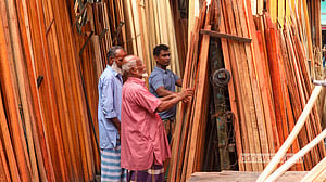 শতবর্ষী দিঘীরপাড়ের কাঠের হাট