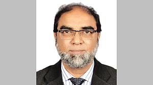 বাকৃবির নতুন উপাচার্য অধ্যাপক রফিকুল ইসলাম সরদার
