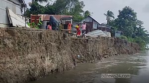 ‘নদী যারে খায়, সব খাইয়া ফালায়’