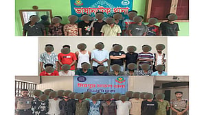 ‘গণগ্রেপ্তারের’ অভিযোগ নাকচ, ভুক্তভোগীদের আদালতে যাওয়ার পরামর্শ উপদেষ্টা জাহেদের