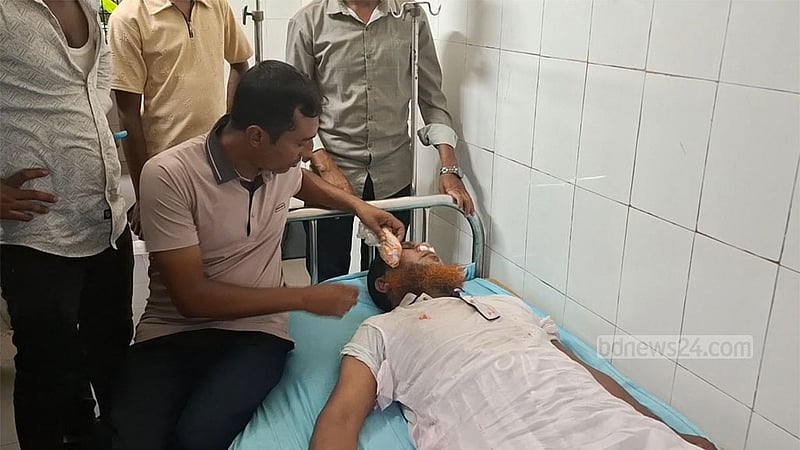 রাজবাড়ীতে বিএনপির ব্যানার ধরা নিয়ে দুই চেয়াম‌্যান প্রার্থীর মারামারি