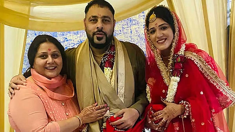 দ্বিতীয় বিয়েও ভাঙল র‍্যাপার বাদশার