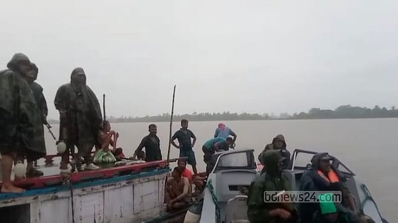 সাতক্ষীরায় ১০-১২ জনকে ঠেলে দেওয়ার চেষ্টা বিএসএফের, বিজিবির বাধায় ব্যর্থ