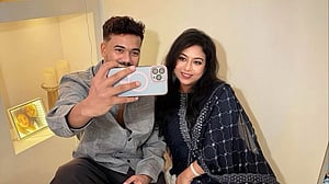 সিডনিতে শাবনূর-তাসকিনের বারবিকিউ আড্ডা