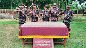 শেরপুরের সীমান্তে বিপুল ভারতীয় ওষুধ জব্দ
