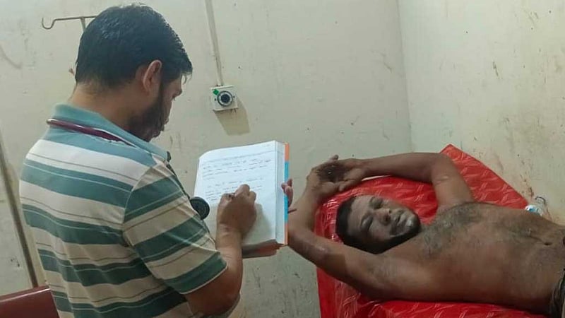 গরু চুরির অভিযোগে শালিসে তিনজনকে নির্যাতন, চোখে-মুখে চুন