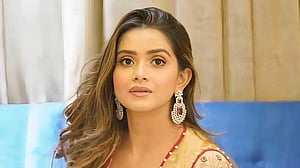 তানজিন তিশার শাড়ির মামলা: পিবিআইয়ের প্রতিবেদনে সানায়ার আপত্তি
