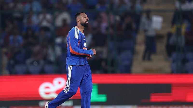 চোটে আফগান সিরিজ ‘শেষ’ ভারুনের