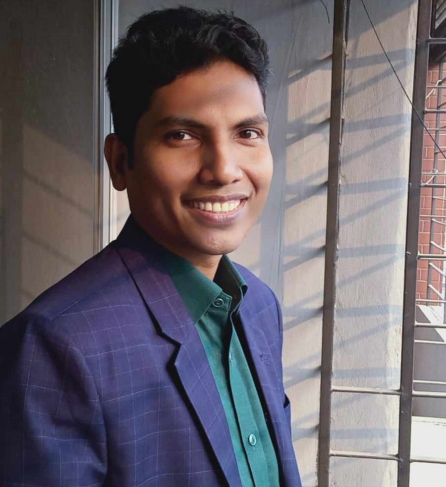 চাণক্য বাড়ৈ