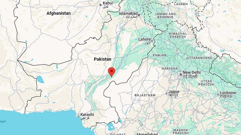 পাকিস্তানে ডাকাতের হামলায় ১১ পুলিশ নিহত