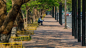 বিস্তীর্ণ অঞ্চলে মৃদু তাপপ্রবাহ, লঘুচাপের আভাস