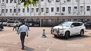 শেষ কর্মদিবসে সচিবালয়ে ছুটির আমেজ