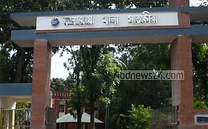 সাতক্ষীরায় ১৮ মাসের মেয়েকে গলাকেটে হত্যা, মা আটক