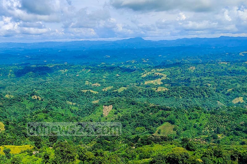 রুমায় সেনা অভিযানে কেএনএ কমান্ডারসহ নিহত ২