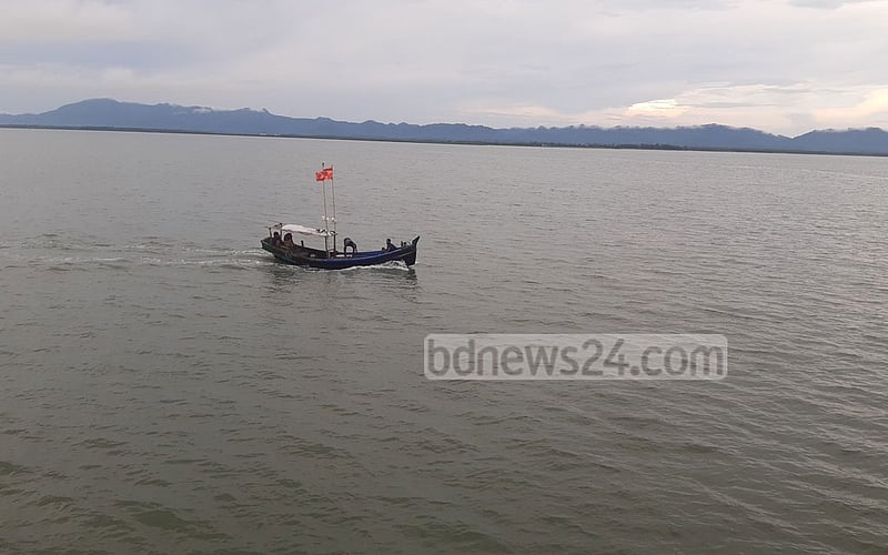 নাফ নদীতে চোরাকারবারিদের গুলিতে বিজিবির ২ সদস্য আহত