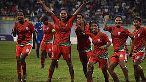চোট নিয়ে কৃষ্ণার ‘স্ট্যাটাসে’ উষ্মা কিরণের