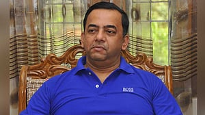 বেনজীরের বিরুদ্ধে আইনানুযায়ী ব্যবস্থা নিতে বলল হাই কোর্ট