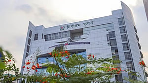 দৌলতপুরের ওসি প্রত্যাহার, পাথরঘাটার এনামুলকে তলব