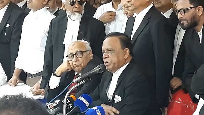 নীতিমালা ছাড়া বিচারপতি নিয়োগ, ভালো মনে করছেন না বার সভাপতি