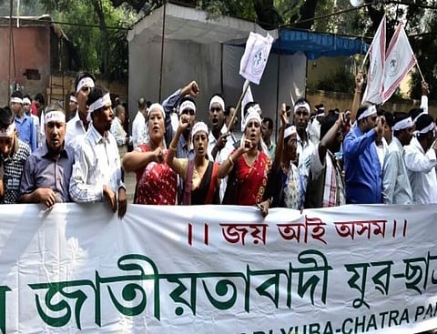 তৈলক্ষেত্ৰ বেসরকারিকরণের বিরুদ্ধে অজাযুছাপ ও টিএওয়াইপিএ-এর প্ৰতিবাদ ধর্মঘট