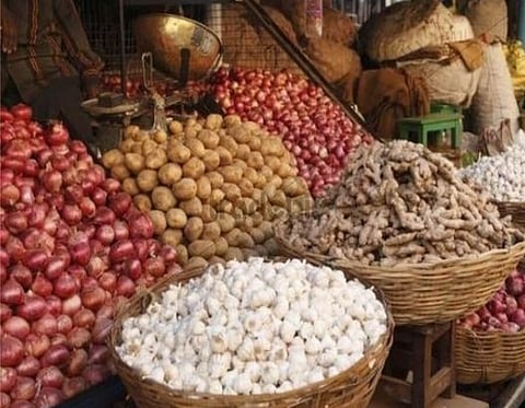 গুয়াহাটিতে আবশ্যক পণ্যের মূল্যবৃদ্ধি রোধে পদক্ষেপ নিচ্ছে ৫টি বিশেষ টাস্কফোর্স