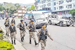 শান্ত হয়ে আসছে শিলং,বিভিন্ন স্থানে কার্ফু বহাল