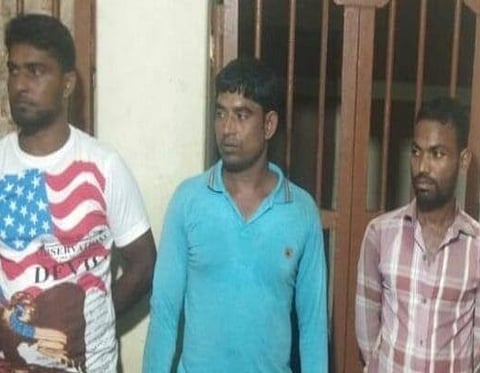 হাইলাকান্দিতে আটক তিন বাংলাদেশি