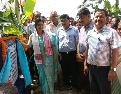 বটদ্ৰবায় নতুন জল সরবরাহ প্ৰকল্প উদ্বোধন করলেন আঙুরলতা