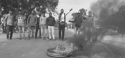 আদিবাসী সংস্থার বনধে ওদালগুড়িতে মিশ্ৰ সাড়া