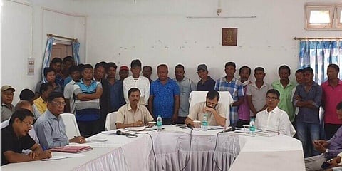 বগিবিল সেতু নির্মাণের ফলে ক্ষতিগ্ৰস্তদের সঙ্গে বৈঠক করলেন ডিব্ৰুগড়ের জেলাশাসক