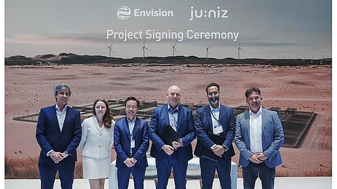 Executives from Envision Energy and ju:niz Energy at a project signing ceremony, celebrating the delivery of Germany's first Gen 8 BESS projects.